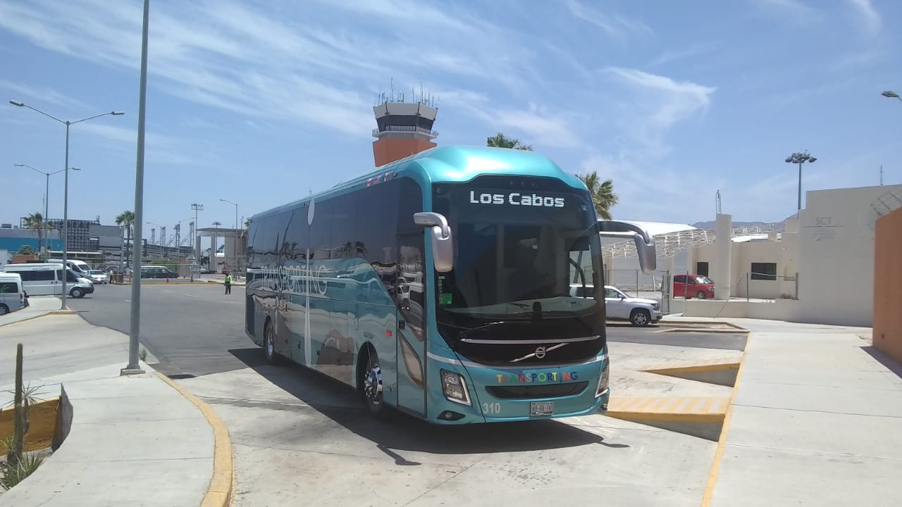 Sprinter bus for Big Groups transportation arriving at Los Cabos International Airport.